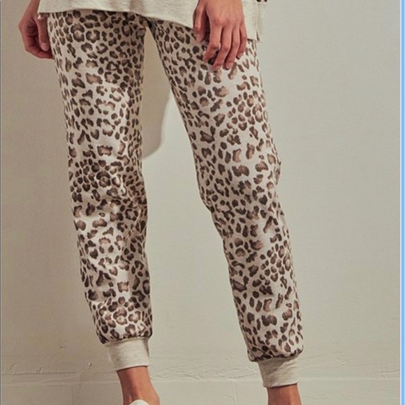 LEOPARD PRINT JOGGER PANTS - Picture 1 of 2